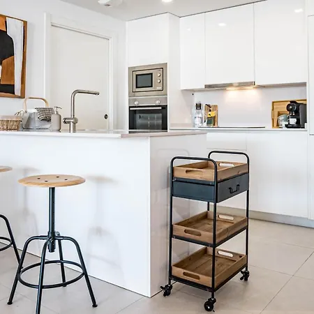 Lme4bb - Sb4bb - Apotel Mesas By Roomservices Εστεπόνα