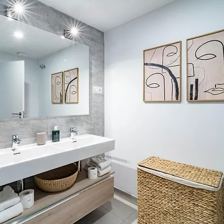 Sb4bb - Apotel Mesas By Roomservices Estepona