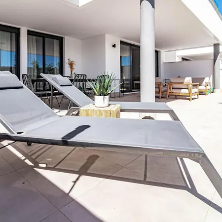 Lme4.bb Sb4.bb- Apotel Mesas By Roomservices Estepona