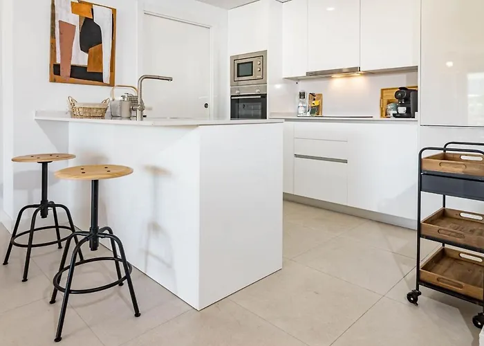 Lme4.bb Sb4.bb- Apotel Mesas By Roomservices