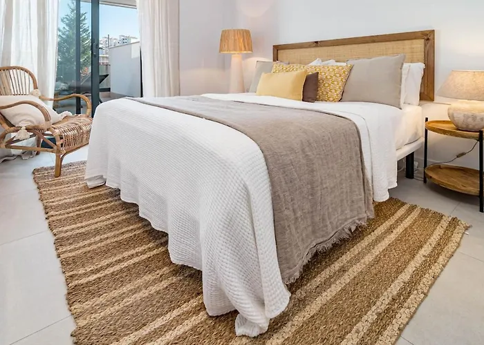 Lme4.bb Sb4.bb- Apotel Mesas By Roomservices Estepona