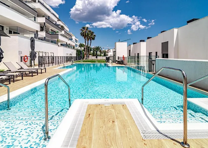 Lme4.bb Sb4.bb- Apotel Mesas By Roomservices * Estepona